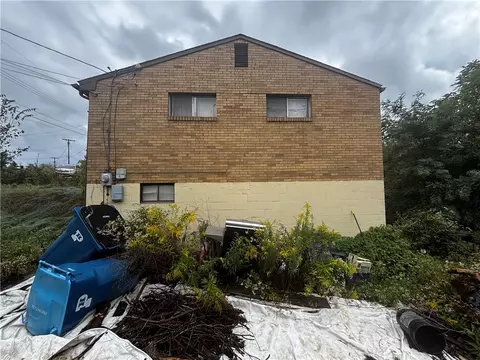269 Lansdowne Dr, Verona, PA 15147