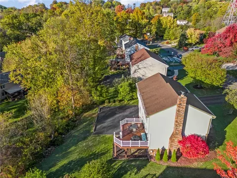 View/Area - 1256 Manor Dr, Pittsburgh, PA 15241 photo 1 of 4