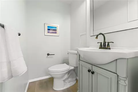 Bath - 1256 Manor Dr, Pittsburgh, PA 15241 photo 1 of 4