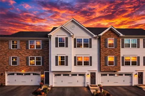 120 John St, Washington, PA 15301