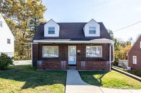 4817 Clover Ln, West Mifflin, PA 15122