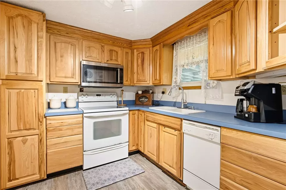  134 Evergreen Dr, Somerset, PA 15501 photo 10