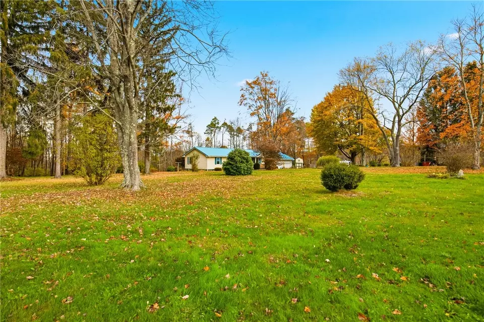  134 Evergreen Dr, Somerset, PA 15501 photo 3