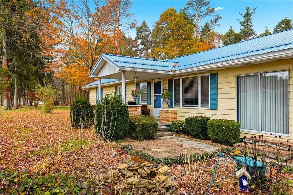  134 Evergreen Dr, Somerset, PA 15501 photo 4