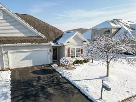 553 Pioneer Ln, Freedom, PA 15042