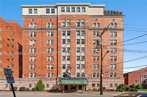 144 N Dithridge St #405, Pittsburgh, PA 15213