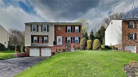3015 Shawnee Ct, Gibsonia, PA 15044