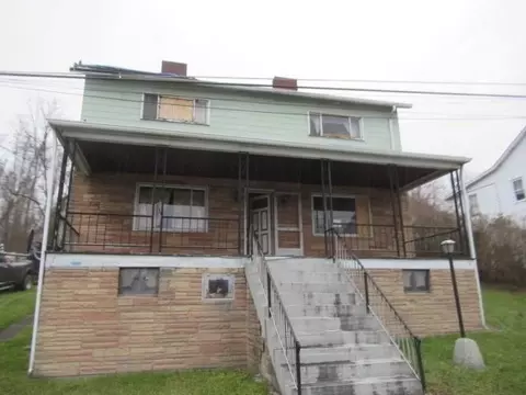 233 Water St, New Salem, PA 15468