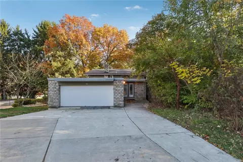 600 Pat Haven Dr, Pittsburgh, PA 15243