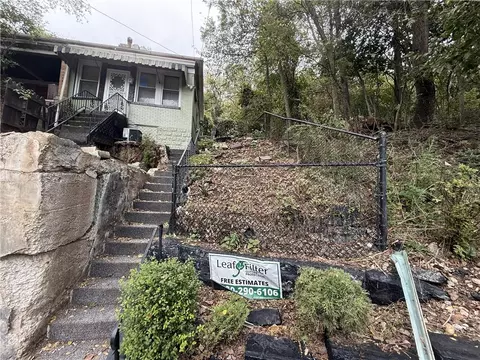 7259 Upland St, Pittsburgh, PA 15208