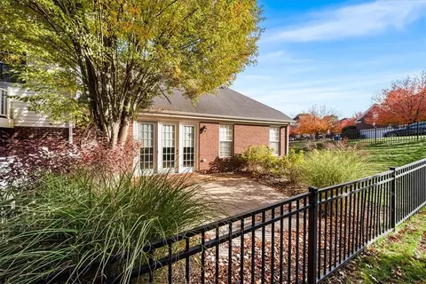 507 E Vanderbilt Dr, Mars, PA 16046 photo 28