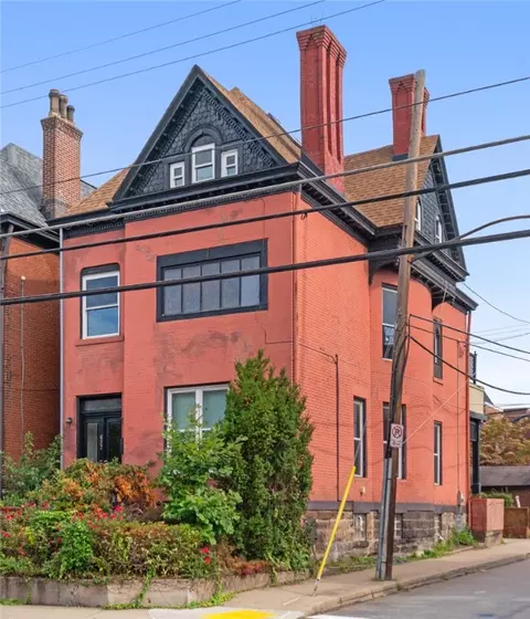627 S Aiken Ave, Pittsburgh, PA 15232