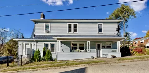 365 Murtland St, Springdale, PA 15144
