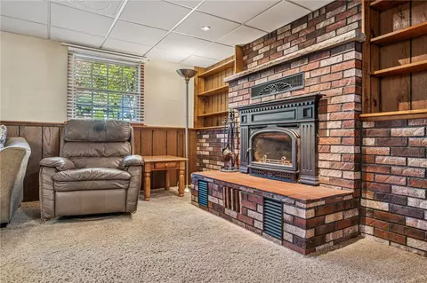 Living - 1823 Ivanhoe Dr, Irwin, PA 15642 photo 5 of 5