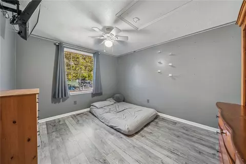 Bedroom - 1823 Ivanhoe Dr, Irwin, PA 15642 photo 3 of 6