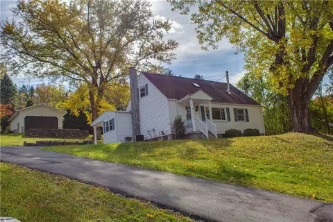 14 Willow St, Canonsburg, PA 15317