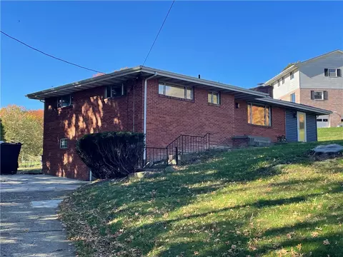 215 Crest Ave, Belle Vernon, PA 15012