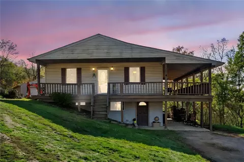573 Shaffer Rd, Hookstown, PA 15050