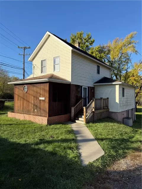 1180 Charles St, Monaca, PA 15061