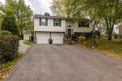 414 Anna Marie Dr, Cranberry Township, PA 16066