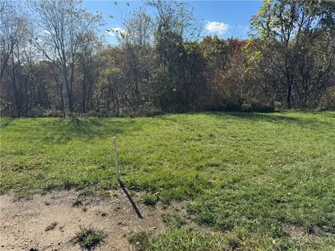 lot Apt 16 Oakland Heights Rd, Monaca, PA 15061