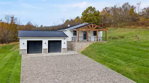 134 Kings Creek Rd, Georgetown, PA 15043
