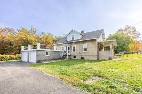 459 Coolspring Jumonville Rd, Hopwood, PA 15445