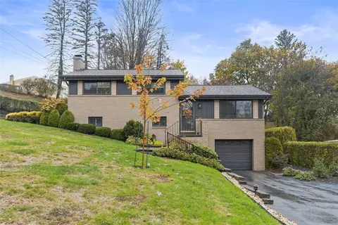 205 Pamela Dr, Allison Park, PA 15101