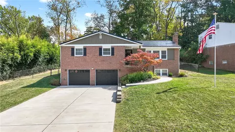 5184 S Carterton Dr, Gibsonia, PA 15044
