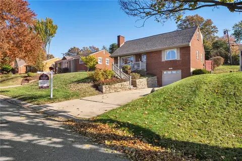 1241 Arrowood Dr, Pittsburgh, PA 15243