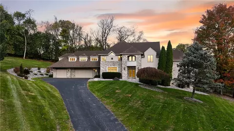 6014 Brookside Dr, Export, PA 15632