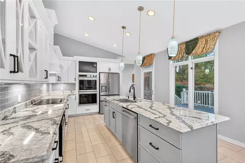 6014 Brookside Dr, Export, PA 15632 photo 7