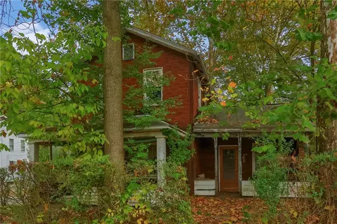 1426 2nd Ave, Beaver Falls, PA 15010