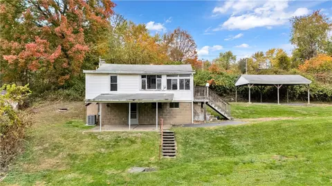 210 Mosholder Ln, Aliquippa, PA 15001