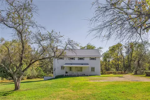 4032 Ewalt Rd, Gibsonia, PA 15044
