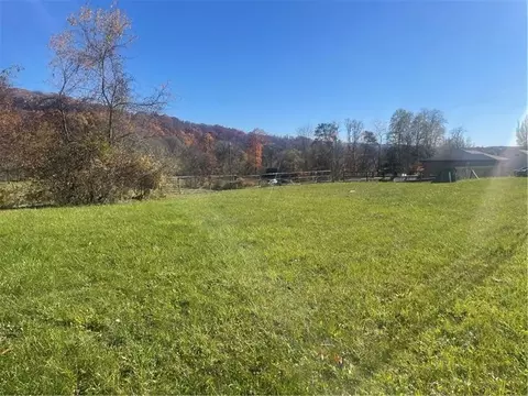 000 State Route 711, Jones Mills, PA 15646