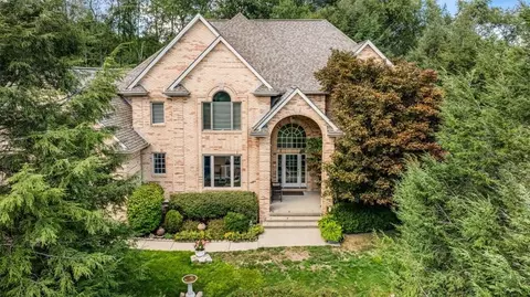 760 Stonegate Dr, Wexford, PA 15090
