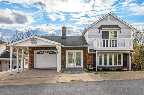 39 2nd Ave, Burgettstown, PA 15021