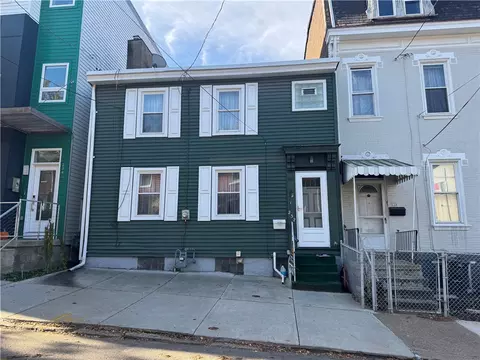 232 38th St, Pittsburgh, PA 15201