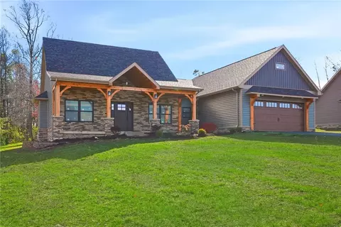 4844 Lucerne Rd, Indiana, PA 15701