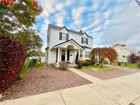 22 Sylvanus Ave, Uniontown, PA 15401