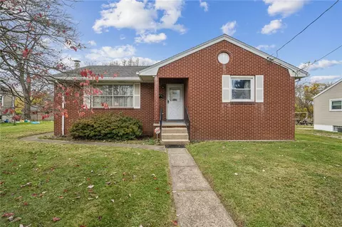 2133 Knox Ave, Latrobe, PA 15650