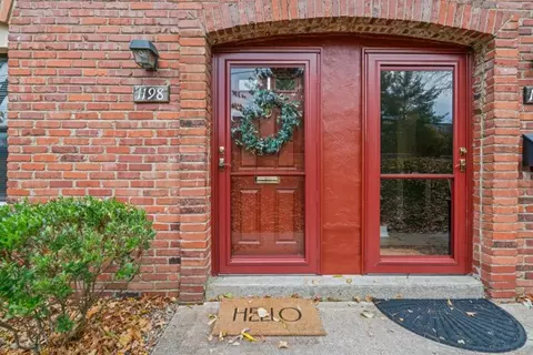 1198 Pennsbury Blvd, Pittsburgh, PA 15205
