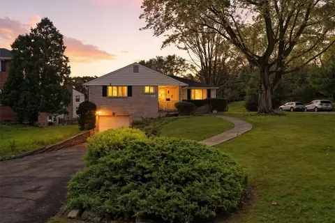 1323 Royal Oak Rd, Pittsburgh, PA 15220