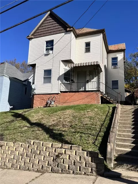 264 N Franklin St, Washington, PA 15301