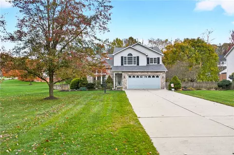 Exterior - 126 Valley Rd, Eighty Four, PA 15330 photo 2 of 9