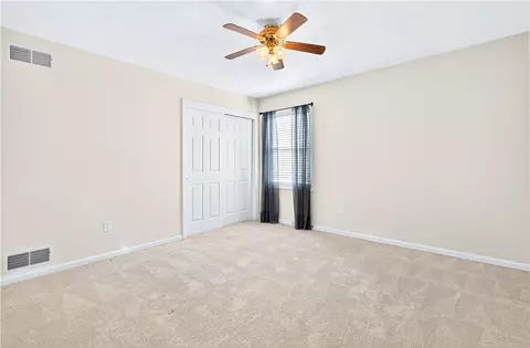 Bedroom - 126 Valley Rd, Eighty Four, PA 15330 photo 5 of 9
