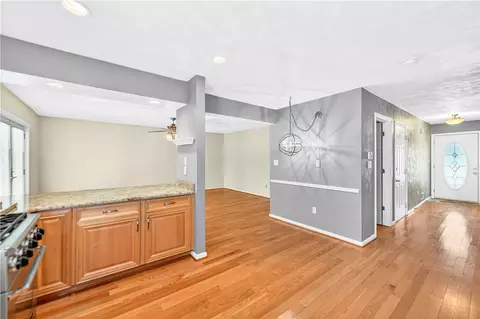 Entry Way - 126 Valley Rd, Eighty Four, PA 15330 photo 3 of 3