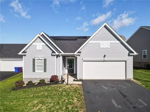 812 Curtman Ct, New Kensington, PA 15068