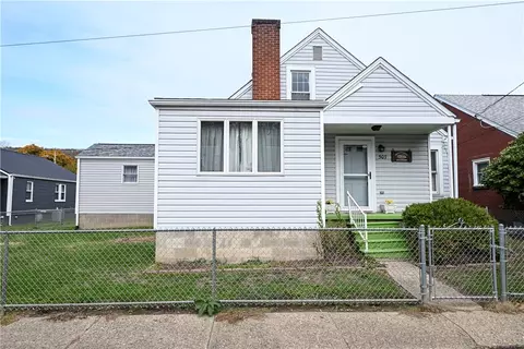 507 Lynn St, Roscoe, PA 15477